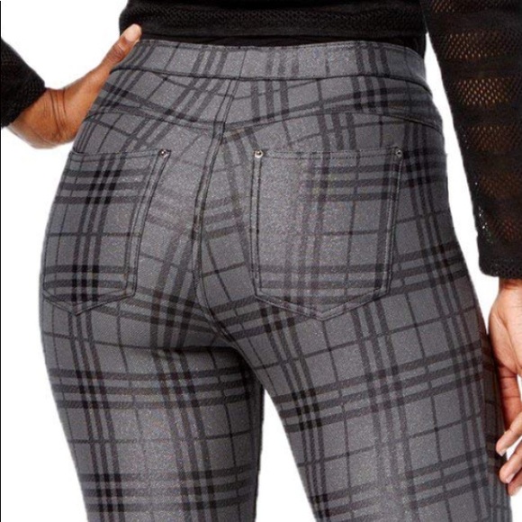 Hue Metallic size small plaid leggings in NWT - Picture 4 of 8